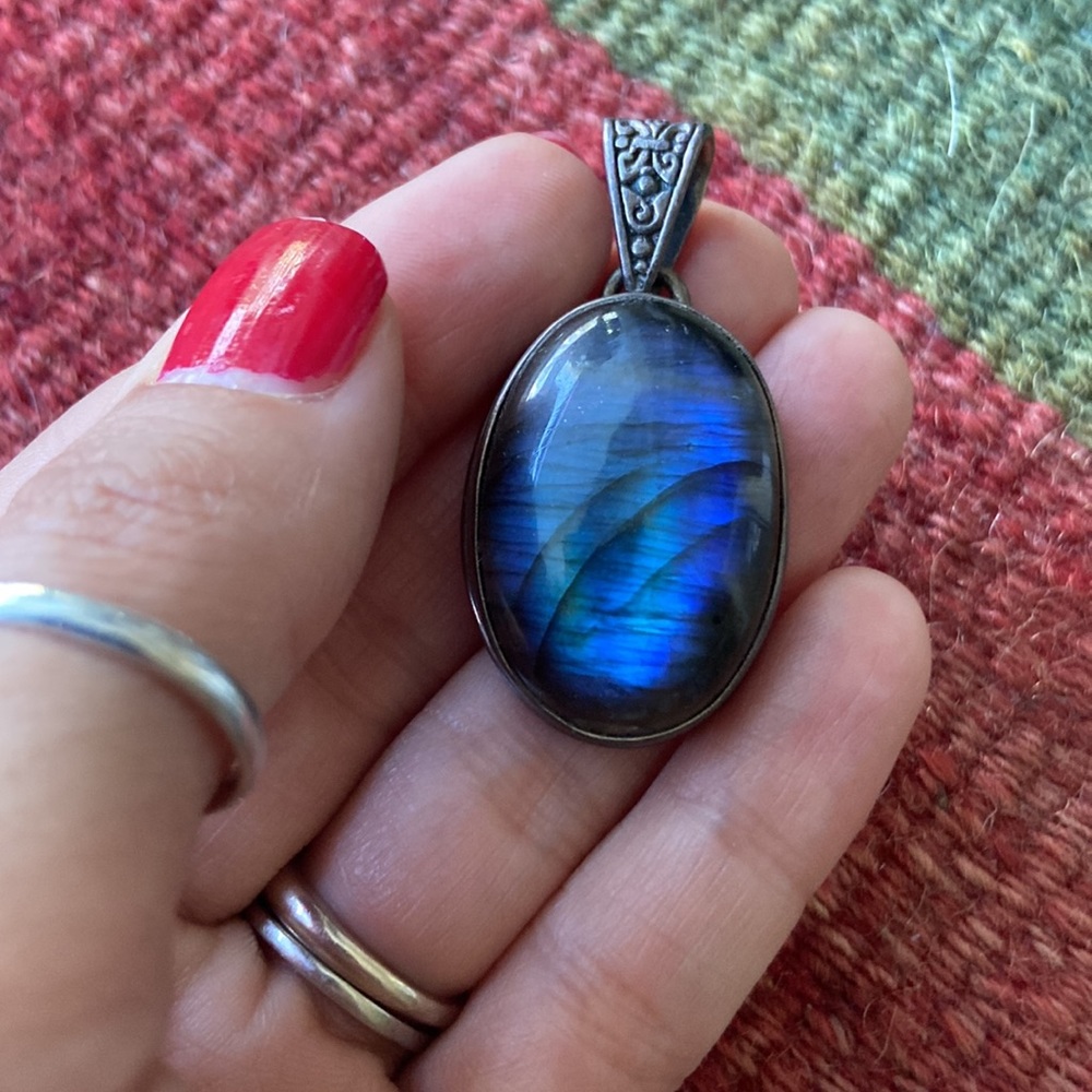 ✨Labradorite Pendant